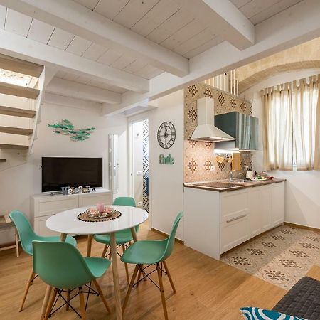 David Pretty Loft Near Central Station CasatuaБарі Екстер'єр фото